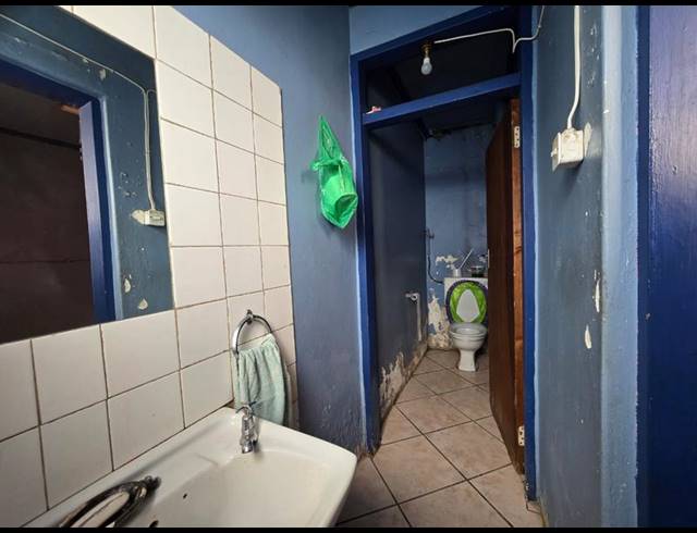 BUSINESS FOR SALE IN AUREUS